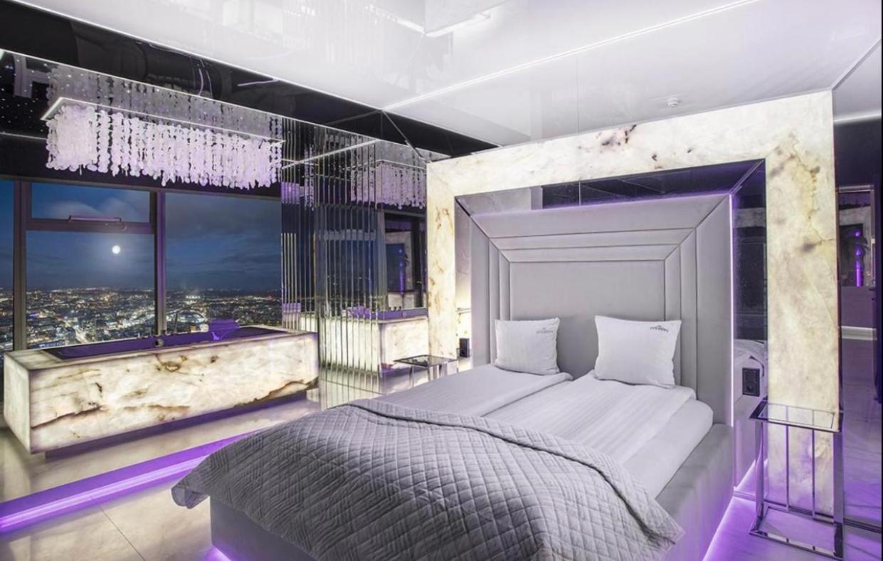 Apartment Apartamenty Sky Tower Z Jakuzzi Przy Oknie