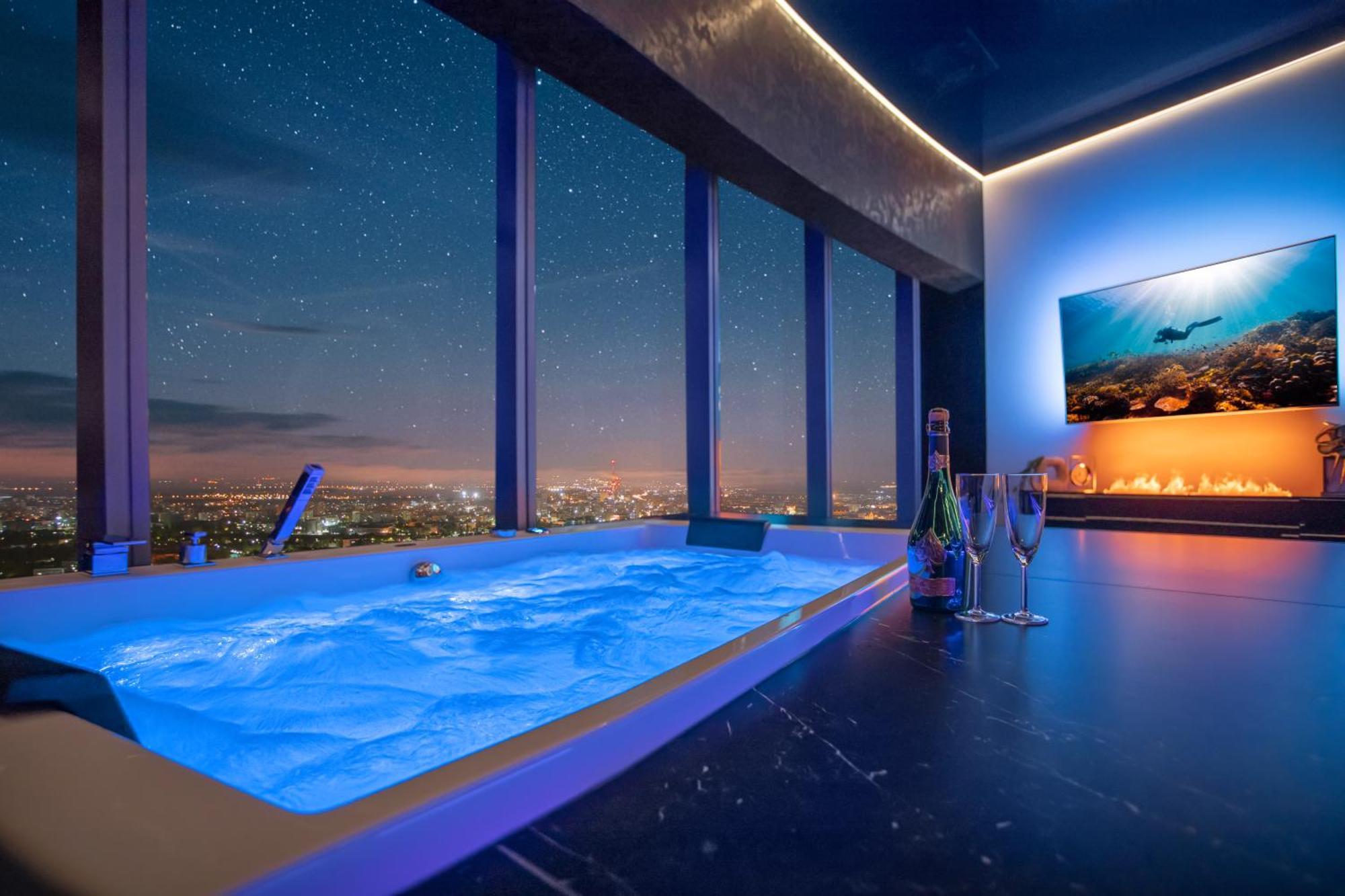 Apartamenty Sky Tower Z Jakuzzi Przy Oknie Apartment Breslau